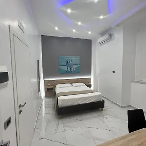 napoli-forever.hotels-amalfi.com/